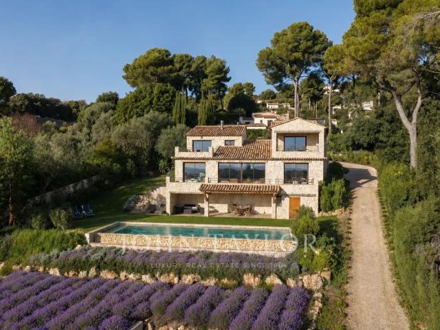 Propriété en pierres avec vue mer et village – Saint Paul de. 300m² Saint Paul de Vence