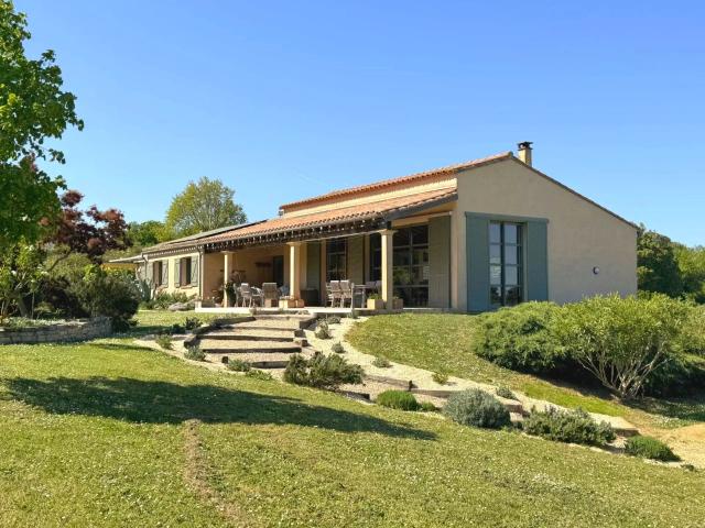 Propriété écologique tout confort dans un écrin de verdure 230m² Alairac