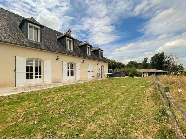Propriété Equestre, 2 Maisons au Nord de Tours 345m² Neuvy le Roi