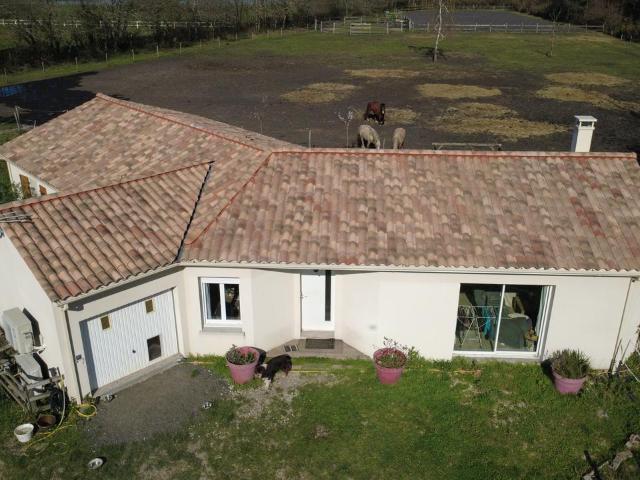 PROPRIETE EQUESTRE 2HA AVEC MAISON 4 CHAMBRES 132M2