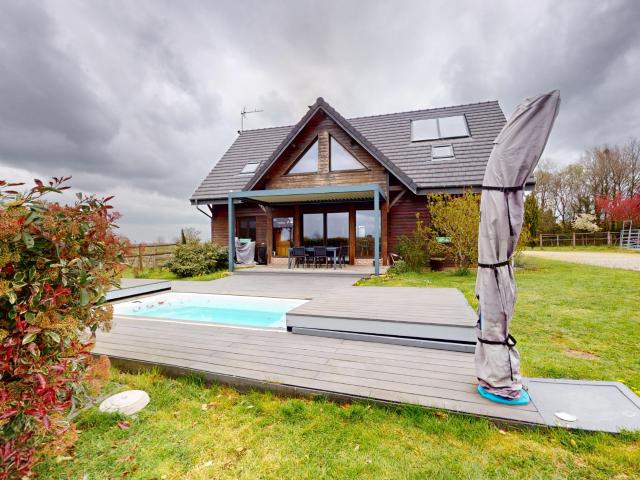 Propriété équestre, maison, barn, carrière couverte
