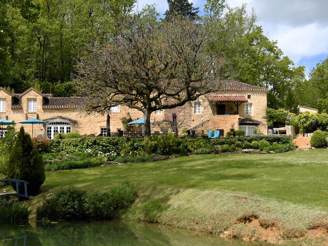 Propriété exceptionnelle 'clefs sur porte' 322m² Puy l'Evêque