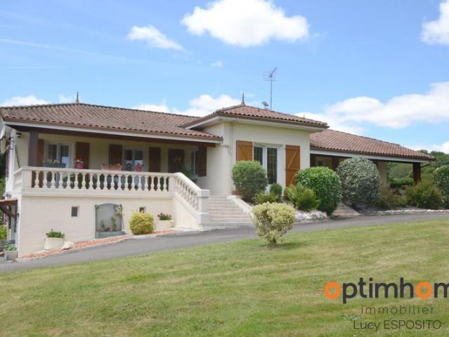 ? Propriété exceptionnelle avec étang privé sur plus de 1,7. 174m² Mazerolles