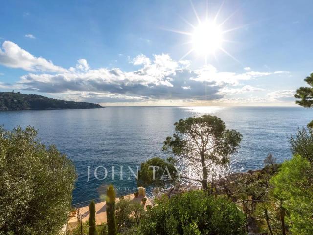 Propriété exceptionnelle pieds dans l'eau 319m² Villefranche sur Mer