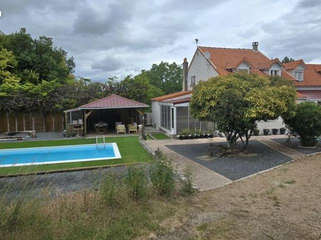 Propriété familiale avec dépendances | piscine chauffée | espace et nature