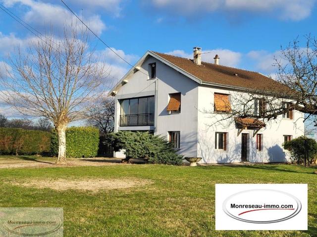 Propriété Familiale avec Pavillon Confortable Pac, Isolatio. 143m² Mâcon