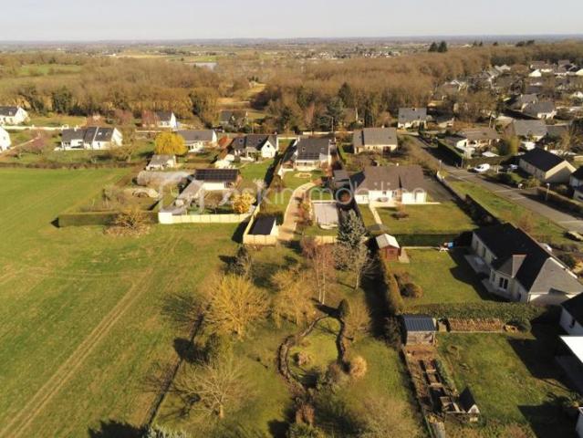 Propriété familiale avec piscine au cœur de Gennes Val de Loire