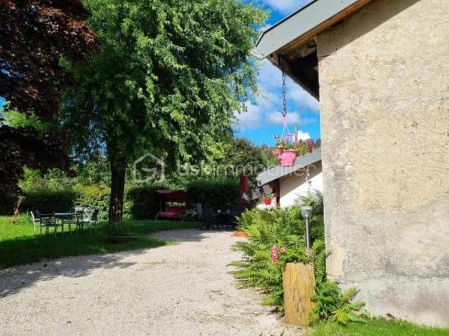 PROPRIETE FAMILIALE DE 537 M2 et DEPENDANCES