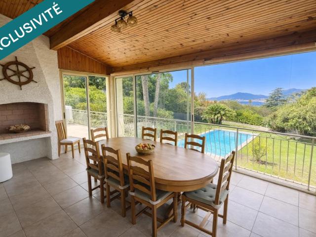 Propriété familiale T5 + 3 studios Porticcio 220m² Pietrosella