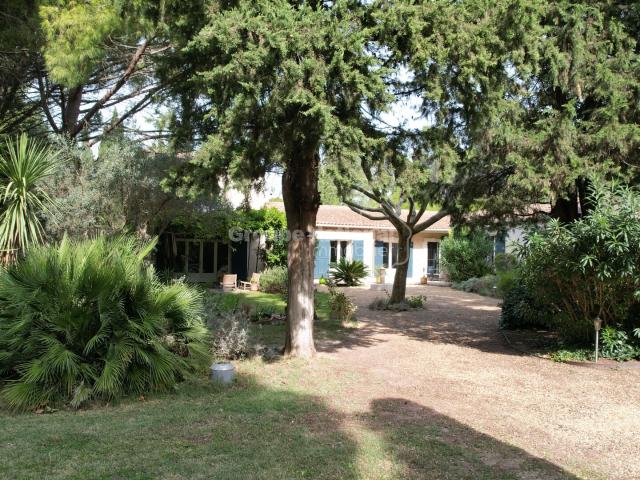 Propriété familiale & touristique à 2 km de Saint Rémy » 252m² Saint Rémy de Provence