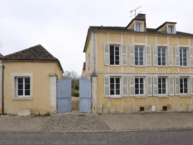 Propriété idéale gîte / location courte durée Rentabilité im. 250m² Héry