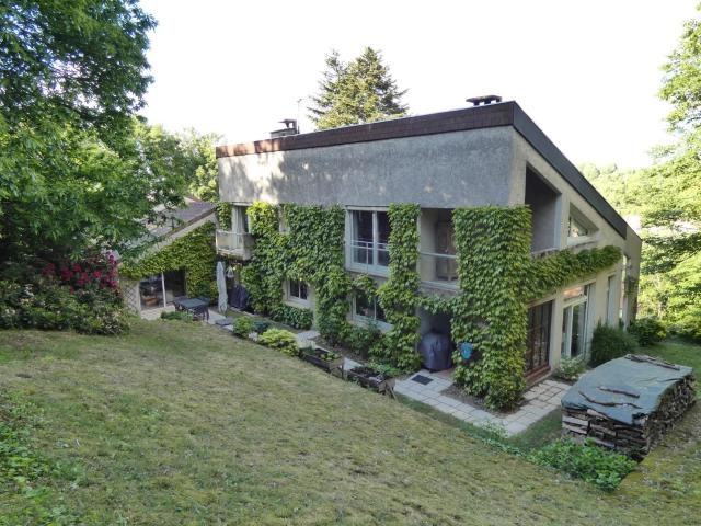 PROPRIÉTÉ MONTCENIS
