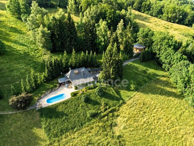 Propriété Maison + Gîte Massif des Bauges 73