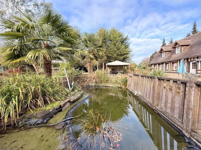 PROPRIÉTÉ NORMANDE D’EXCEPTION 250 m² + 80 m² en rénovation ACTIVITÉ RENTABLE DE CHAMBRES D’HÔTES DPE B