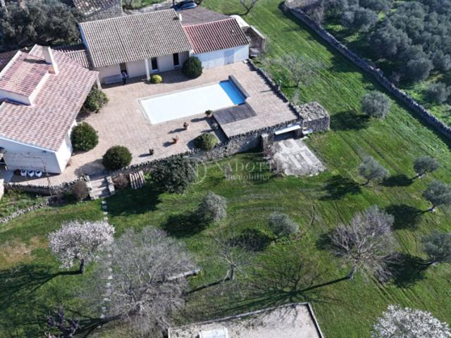 Propriété sur Cabrières d'Avignon