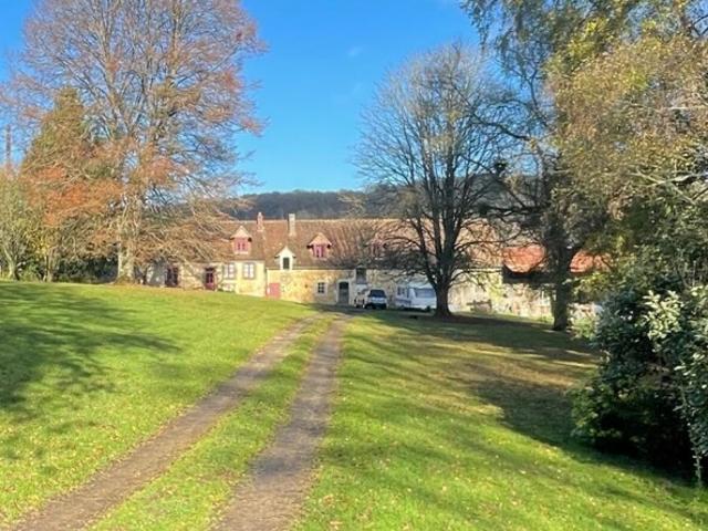 Propriété percheronne dans un superbe environnement