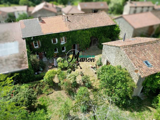 Propriété pierres 3 chambres + gîte CHATEAUPONSAC