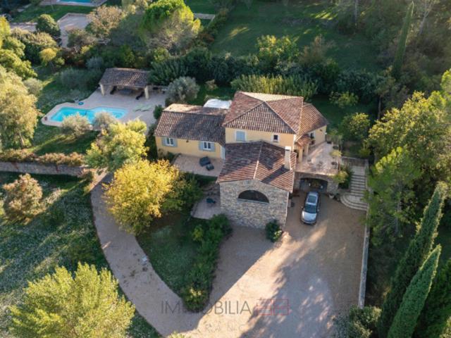 PROPRIÉTÉ PISCINE CHAUFFÉE STUDIO INDÉPENDANT