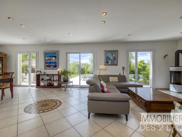 Propriété proche Lac Léman Piscine 174m² Yvoire