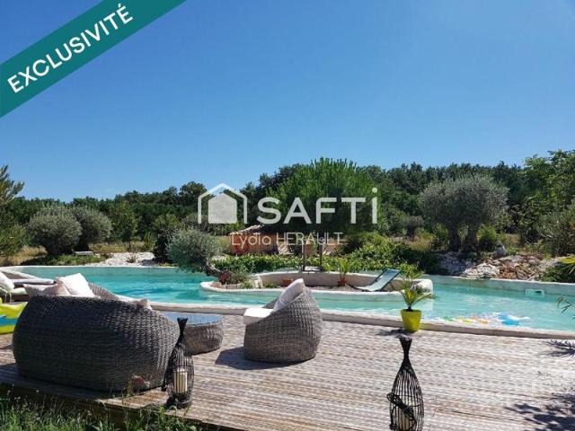 Propriété rare avec piscine, volumes et nature