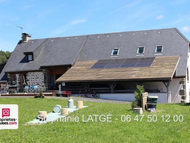 Propriété RARE et INSOLITE Cantal 15 Vue exceptionnelle !