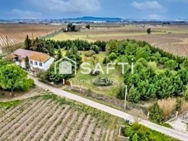 PROPRIETE RENOVEE 148M2 TERRAIN 9800M² CAVE ET DEPENDANCES