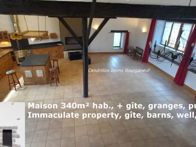 Propriété rénovée~340m2 habitables comprenant: Maison gran