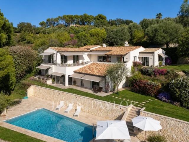 Propriété rénovée et vue panoramique sur Saint Paul de Vence