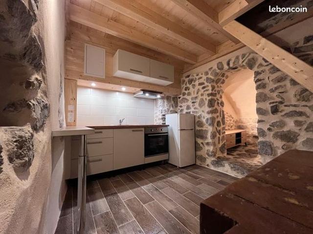 Propriété T8 210m2 avec jardin SAVOURNON 05700