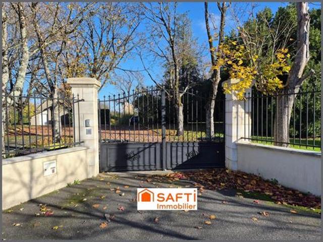 Propriété tous commerces 4ch + PARC 1ha + Piscine