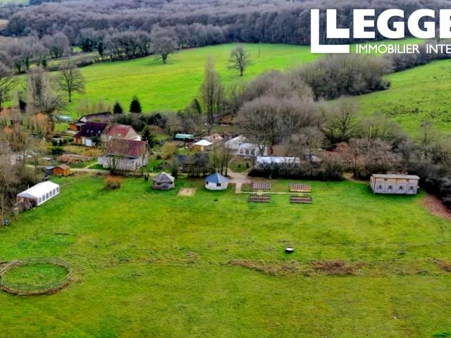 Propriété touristique avec plusieurs bâtiments sur 3 ha à Saint‑Vérain, Nièvre Bourgogne