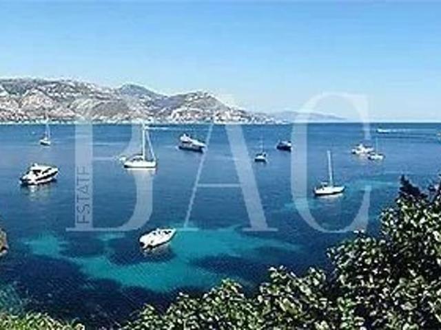 Propriété unique à Saint Jean Cap Ferrat