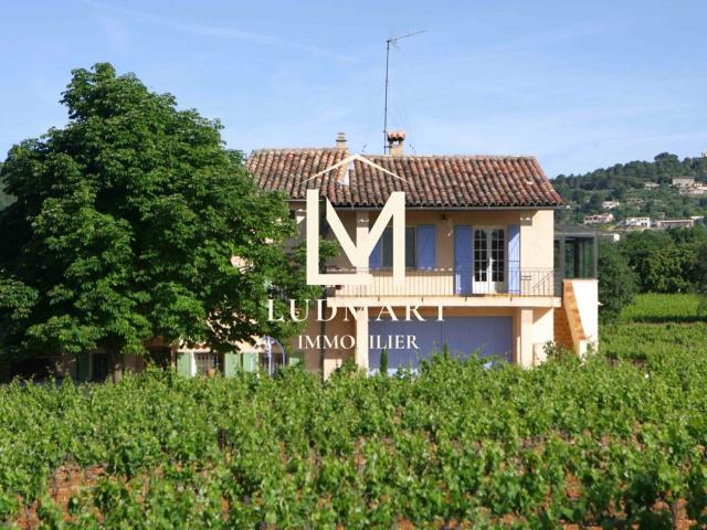 Propriété viticole avec maison et vignes Aop Côtes de Proven. 200m² Cotignac