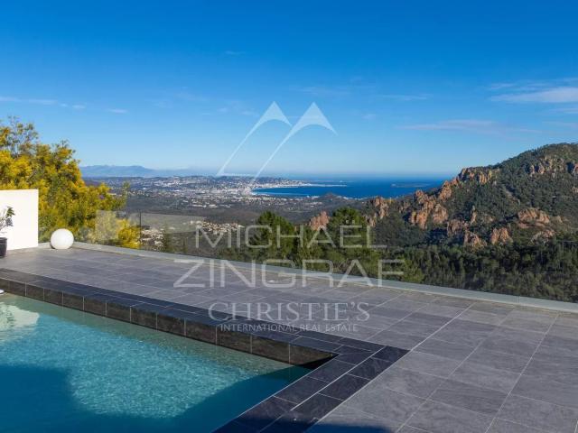 Propriété vue mer dans un domaine privé 161m² Mandelieu La Napoule