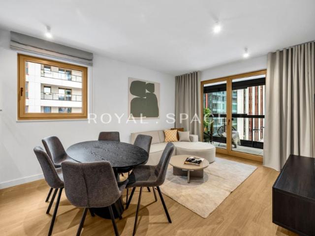 Prosta 69B 77 m², Warszawa