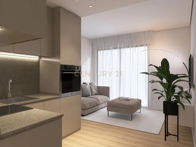 Prata Riverside | T0 Transformado em T1 com Garagem e Wallbox o futuro no Prata Riverside