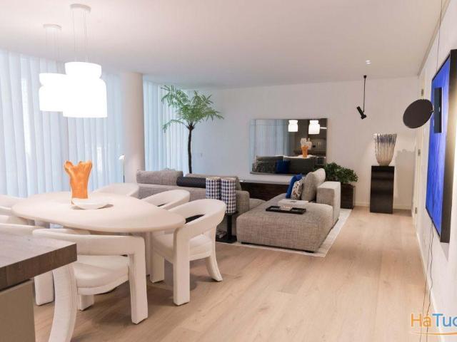 Prata Riverside Village | 26084078304