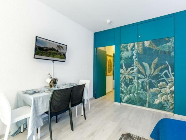 PRATICO BILOCALE IN RESIDENCE CON PISCINA A BISSONE
