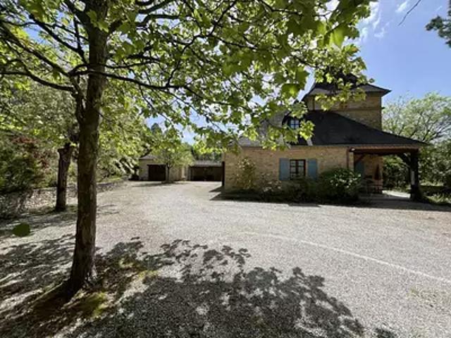 Prayssac 46220 Achat / Vente maison 7 pièces t7 parking