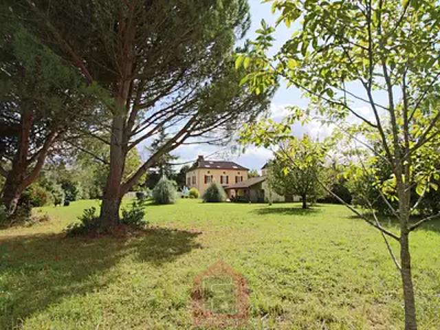 Prayssac 46220 Achat / Vente maison 8 pièces t8
