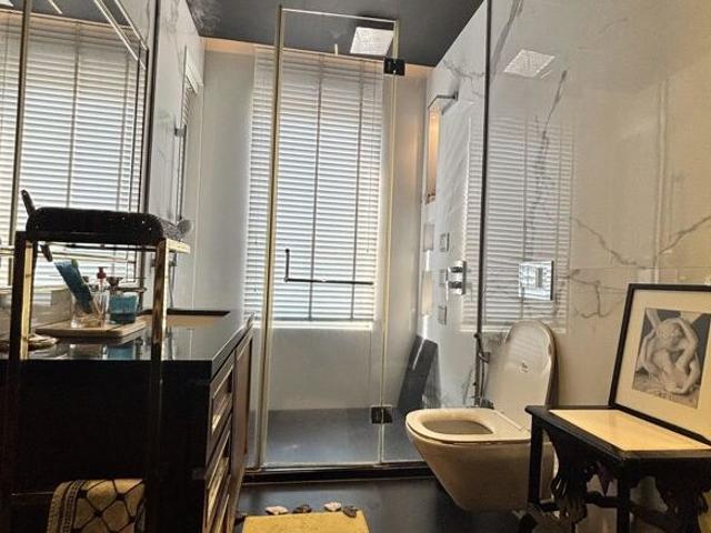 Prabhadevi CHS 4 Bedroom 2309 Sq. Ft. Apartment in Prabhadevi Mumbai Listing ID: #10400