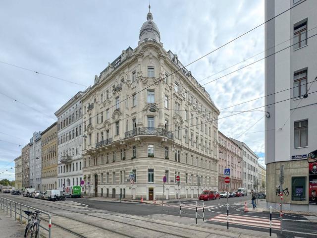 Prachtvolle Altbauwohnung mit Charme und Stil Erstbezug nach Renovierung, Provisionsfrei aus Familienbesitz!