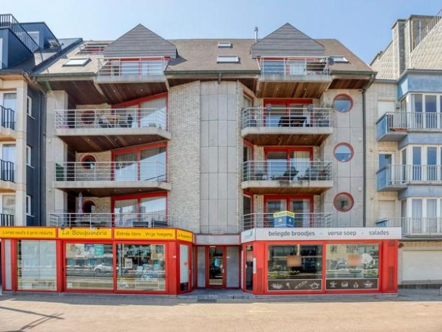 Prachtig woon of vakantie appartement te koop in centrum.