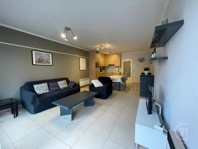 Prachtig appartement met 1 slaapkamer en terras in Westen.