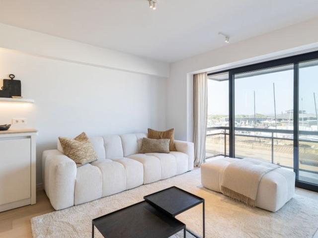 Prachtig appartement met zeezicht te koop in Duinbergen