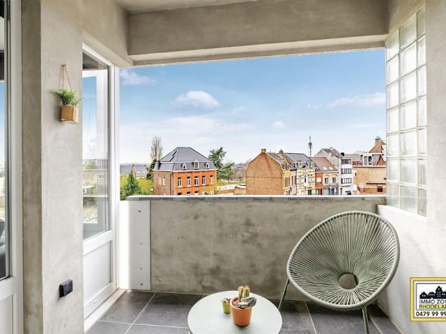 Prachtig centraal gelegen en instapklaar appt met terras