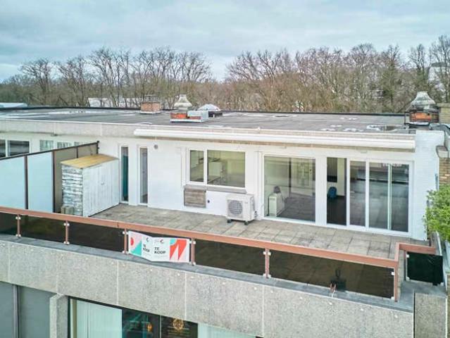 Prachtig dakappartement in Genk met ruim zonneterras