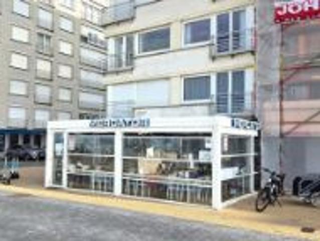 Prachtig gelegen instapklare goed draaiende brasserie op de