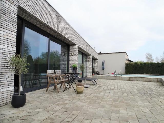 Prachtig gelijkvloers appartement