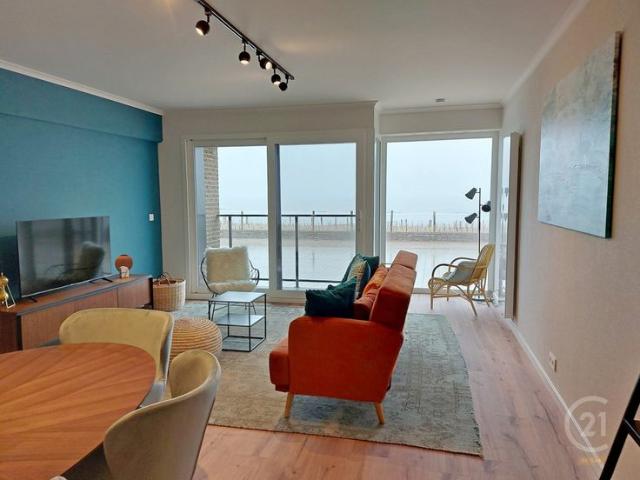 Prachtig appartement met garage op de zeedijk!